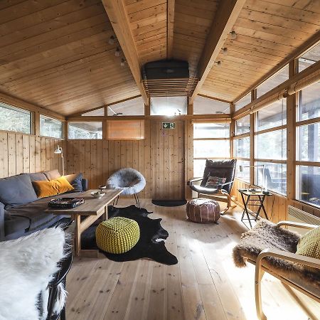 Lovely Cabin In The Capital Area With Hot Tube ハフナルフィヨルズゥル エクステリア 写真