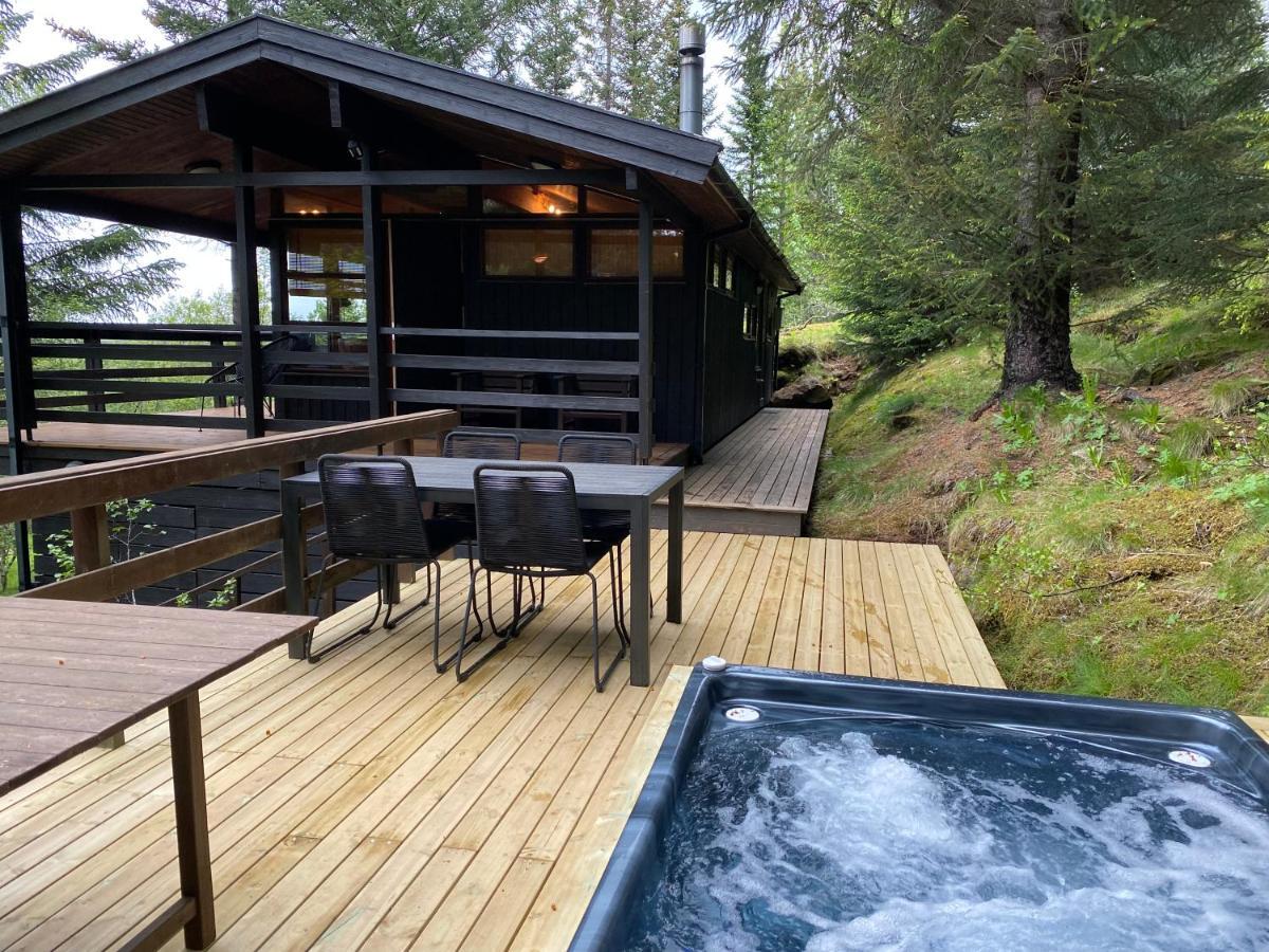 Lovely Cabin In The Capital Area With Hot Tube ハフナルフィヨルズゥル エクステリア 写真