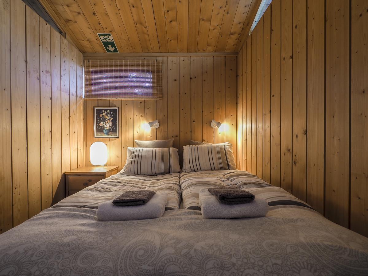 Lovely Cabin In The Capital Area With Hot Tube ハフナルフィヨルズゥル エクステリア 写真