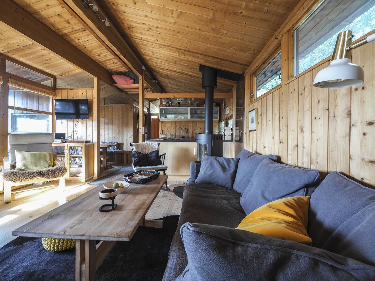 Lovely Cabin In The Capital Area With Hot Tube ハフナルフィヨルズゥル エクステリア 写真