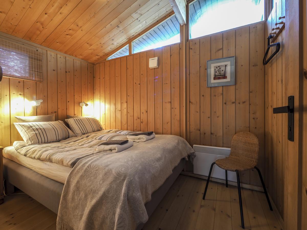 Lovely Cabin In The Capital Area With Hot Tube ハフナルフィヨルズゥル エクステリア 写真